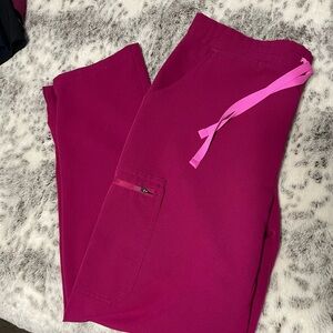 Figs Magenta Yola scrub pants Size medium petite